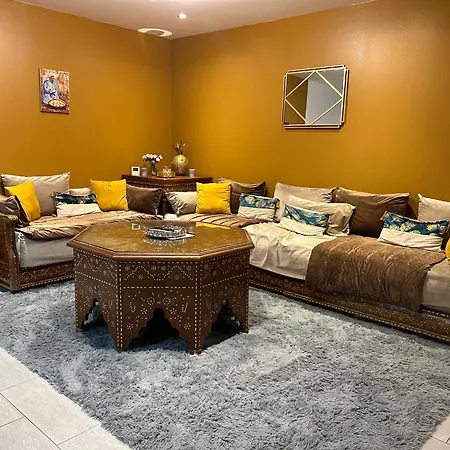 Maison Entiere Standing ヴィラ