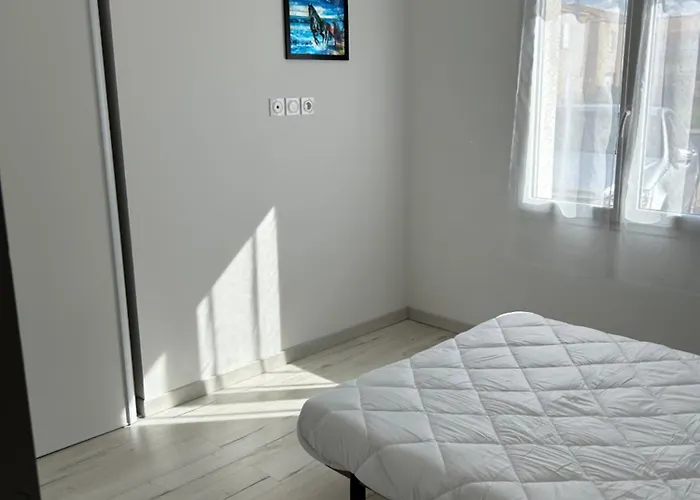 Maison Entiere Standing Villa *