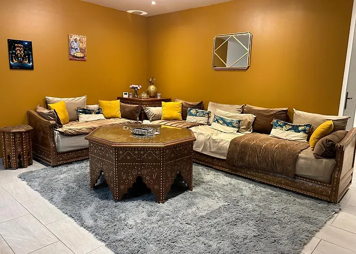 Maison Entiere Standing Villa